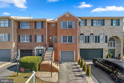 1329 Lindsay Ln, Hagerstown, MD 21742