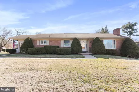 84 N Edgewood Dr, Hagerstown, MD 21740