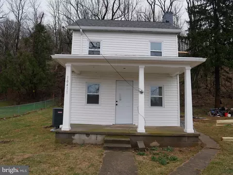 10411 Mapleville Rd, Hagerstown, MD 21740