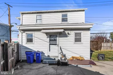 Exterior - 25 E Baltimore St, Hagerstown, MD 21740 photo 16 of 20
