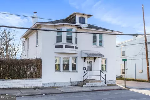 Exterior - 25 E Baltimore St, Hagerstown, MD 21740 photo 13 of 20