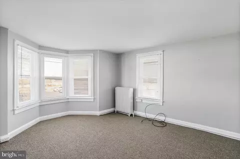 Bedroom - 25 E Baltimore St, Hagerstown, MD 21740 photo 3 of 5