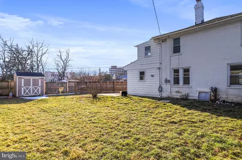 Exterior - 25 E Baltimore St, Hagerstown, MD 21740 photo 19 of 20