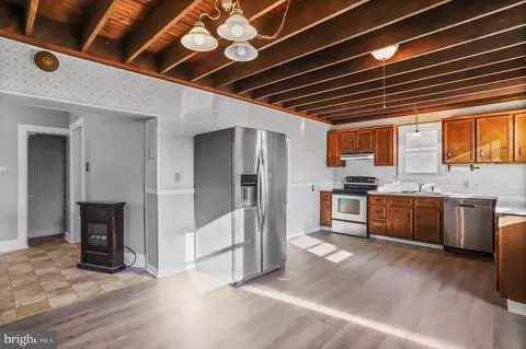 Kitchen - 25 E Baltimore St, Hagerstown, MD 21740 photo 1 of 4