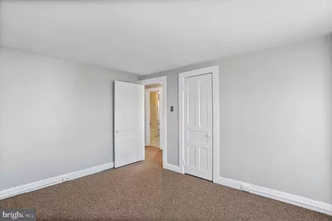 Bedroom - 25 E Baltimore St, Hagerstown, MD 21740 photo 4 of 5