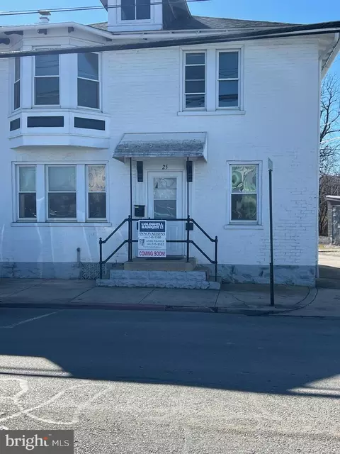 Exterior - 25 E Baltimore St, Hagerstown, MD 21740 photo 3 of 20
