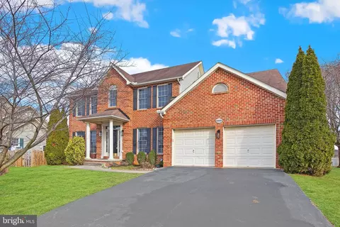 13553 Halifax Dr, Hagerstown, MD 21742