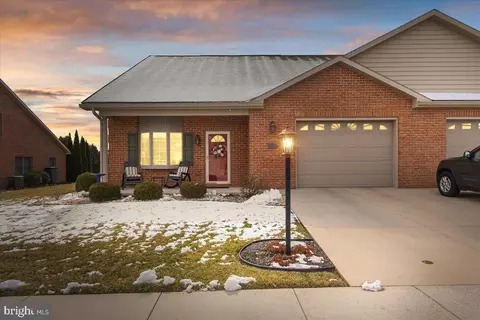 13314 Marquise Dr, Hagerstown, MD 21742
