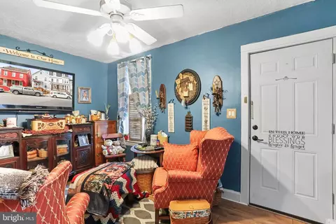 Living - 237 Summit Ave, Hagerstown, MD 21740 photo 1 of 1