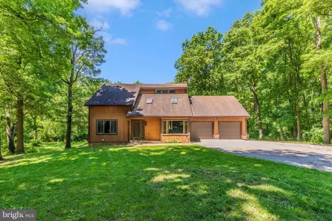 21555 Ridenour Rd, Boonsboro, MD 21713