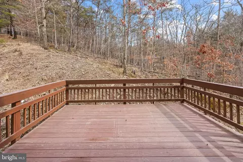 Exterior - 10 Sable Run Rd, Hancock, MD 21750 photo 6 of 12