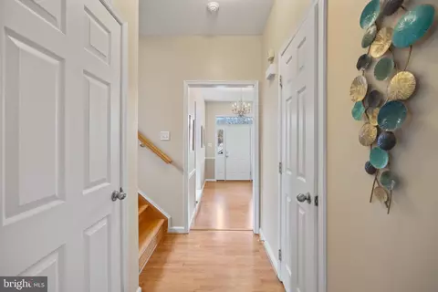 Entry Way - 10 Sable Run Rd, Hancock, MD 21750 photo 3 of 6