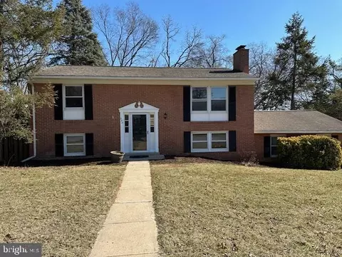 286 Potomac Hts, Hagerstown, MD 21742