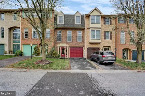 1075 Lindsay Ln, Hagerstown, MD 21742