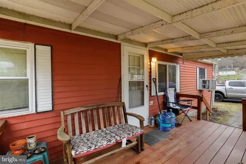 5 Fleming Ct, Hancock, MD 21750 photo 5