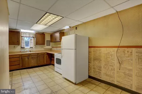 Kitchen - 5 E Green St, Funkstown, MD 21734 photo 2 of 3