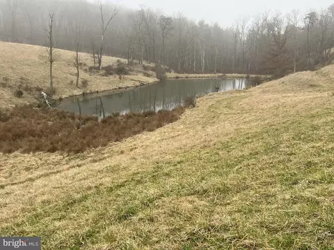 13042 Woodmont Rd, Hancock, MD 21750