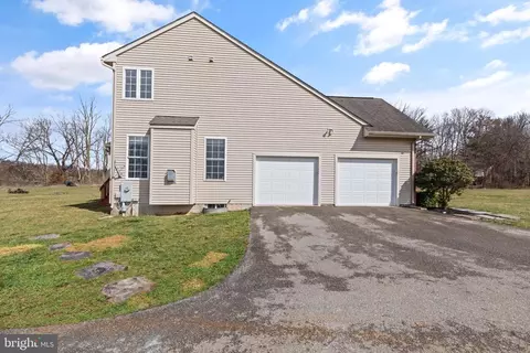 Exterior - 9410 Stottlemyer Rd, Boonsboro, MD 21713 photo 5 of 7