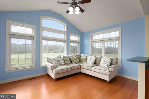 Living - 9410 Stottlemyer Rd, Boonsboro, MD 21713 photo 1 of 5