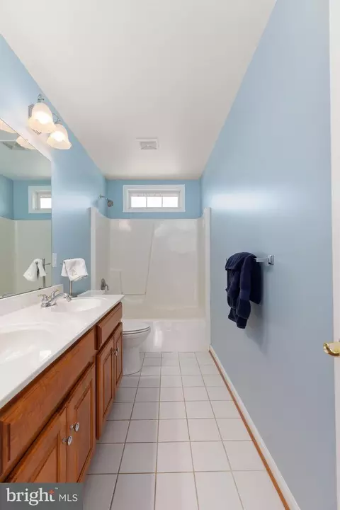 Bath - 9410 Stottlemyer Rd, Boonsboro, MD 21713 photo 5 of 5