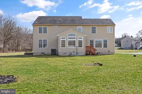 Exterior - 9410 Stottlemyer Rd, Boonsboro, MD 21713 photo 3 of 7