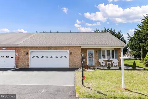 101 Sunflower Dr, Hagerstown, MD 21740