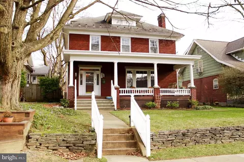 1158 Hamilton Blvd, Hagerstown, MD 21742