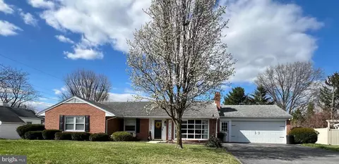 16620 Johnson Dr, Williamsport, MD 21795