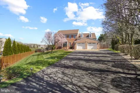 19210 Chippendale Cir, Hagerstown, MD 21742