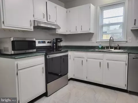 Kitchen - 29 N Maple Ave, Smithsburg, MD 21783 photo 3 of 4