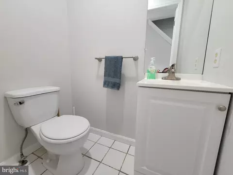 Bath - 29 N Maple Ave, Smithsburg, MD 21783 photo 1 of 3