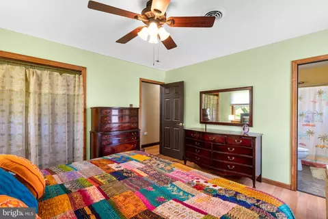 Bedroom - 14362 National Pike, Clear Spring, MD 21722 photo 2 of 3