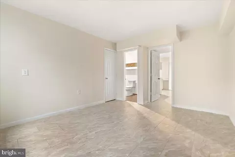 Living - 409 Gandy Dancer Ct, Hagerstown, MD 21740 photo 1 of 4