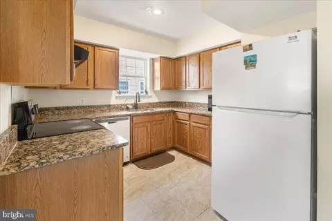 Kitchen - 409 Gandy Dancer Ct, Hagerstown, MD 21740 photo 1 of 6
