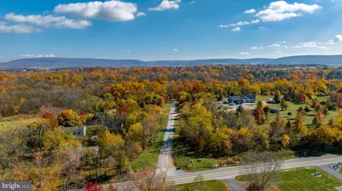 13327 Little Antietam Rd, Hagerstown, MD 21742