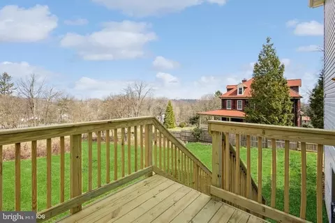 Exterior - 25730 Military Rd, Cascade, MD 21719 photo 3 of 4