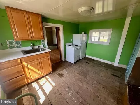 Kitchen - 22247 Jefferson Blvd, Smithsburg, MD 21783 photo 1 of 2