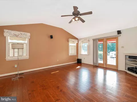 Living - 100 Maple Ave, Boonsboro, MD 21713 photo 6 of 8