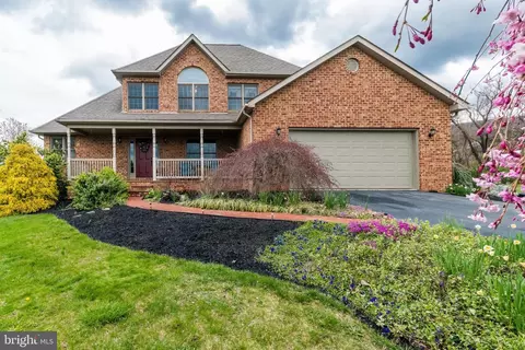 22462 Republican Ave, Smithsburg, MD 21783