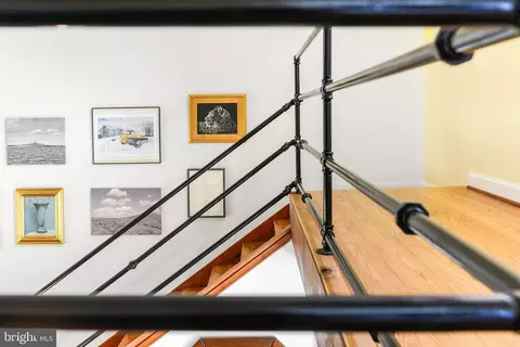 Entry Way - 11628 White Hall Rd, Smithsburg, MD 21783 photo 10 of 15