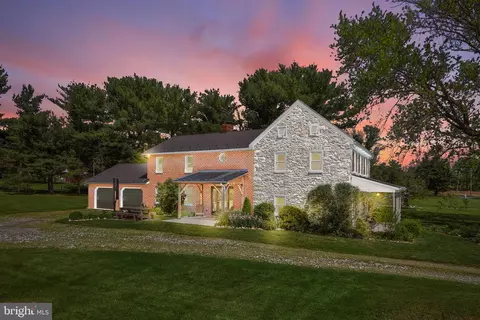 Exterior - 11628 White Hall Rd, Smithsburg, MD 21783 photo 3 of 23