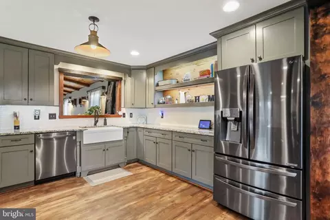 Kitchen - 15542 Broadfording Rd, Clear Spring, MD 21722 photo 1 of 7