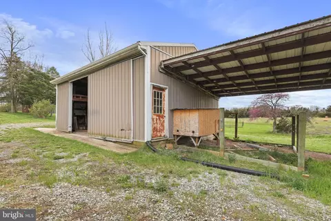 Exterior - 15542 Broadfording Rd, Clear Spring, MD 21722 photo 19 of 29