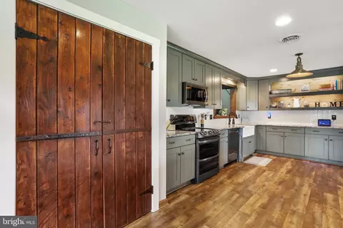 Kitchen - 15542 Broadfording Rd, Clear Spring, MD 21722 photo 7 of 7