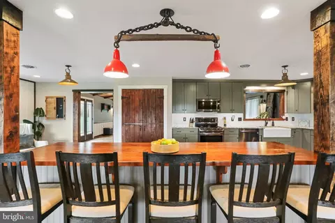 Dining - 15542 Broadfording Rd, Clear Spring, MD 21722 photo 2 of 3
