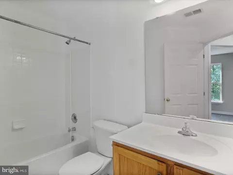 Bath - 17802 Sinter Way, Hagerstown, MD 21740 photo 2 of 3