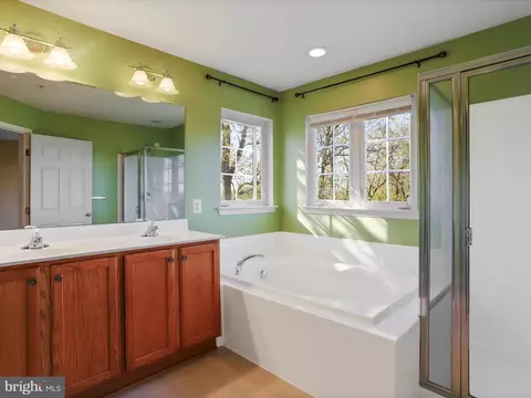 Bath - 17802 Sinter Way, Hagerstown, MD 21740 photo 1 of 3