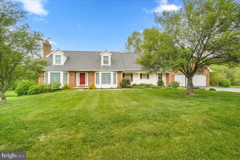 10448 Bailey Rd, Hagerstown, MD 21742