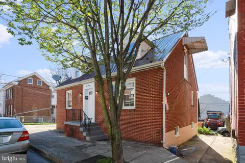 220 N Locust St, Hagerstown, MD 21740