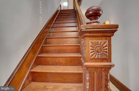 Entry Way - 6 E Baltimore St, Funkstown, MD 21734 photo 3 of 4